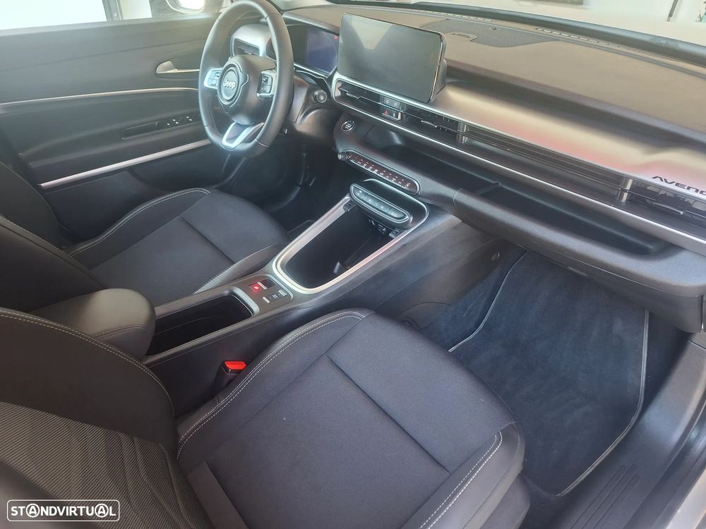 Jeep Avenger 54 kWh Altitude - 14