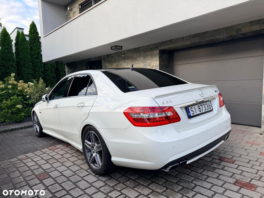 Mercedes-Benz Klasa E 63 AMG - 7