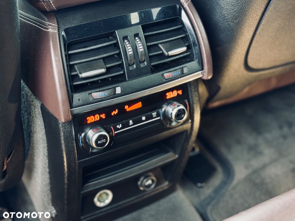 BMW X5 3.5i xDrive - 20