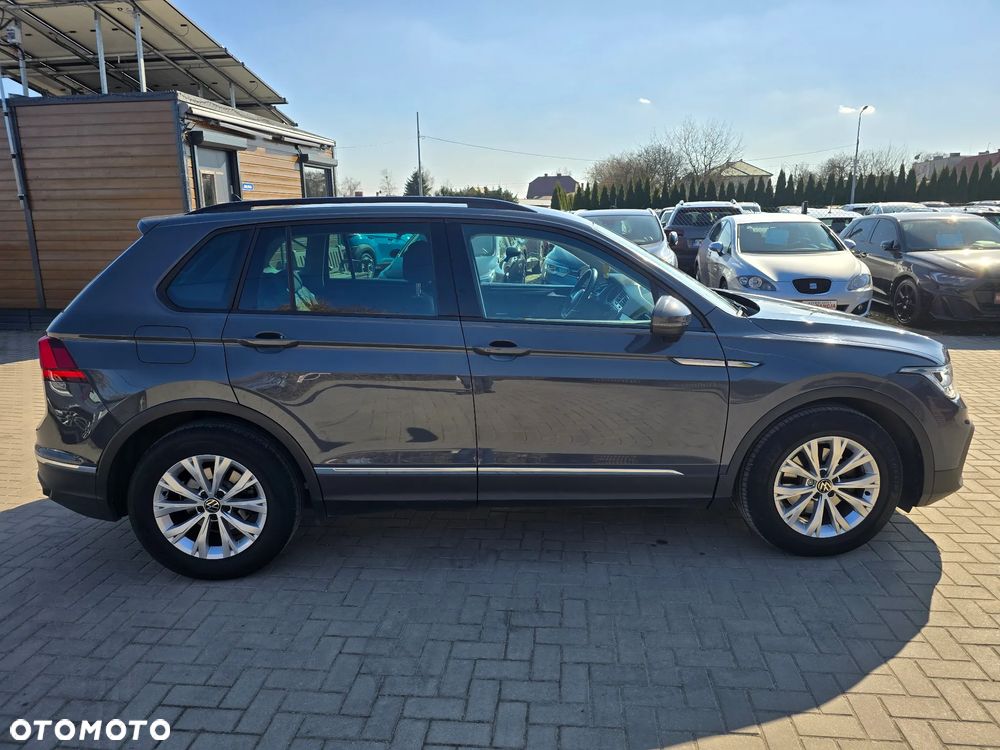 Volkswagen Tiguan - 3