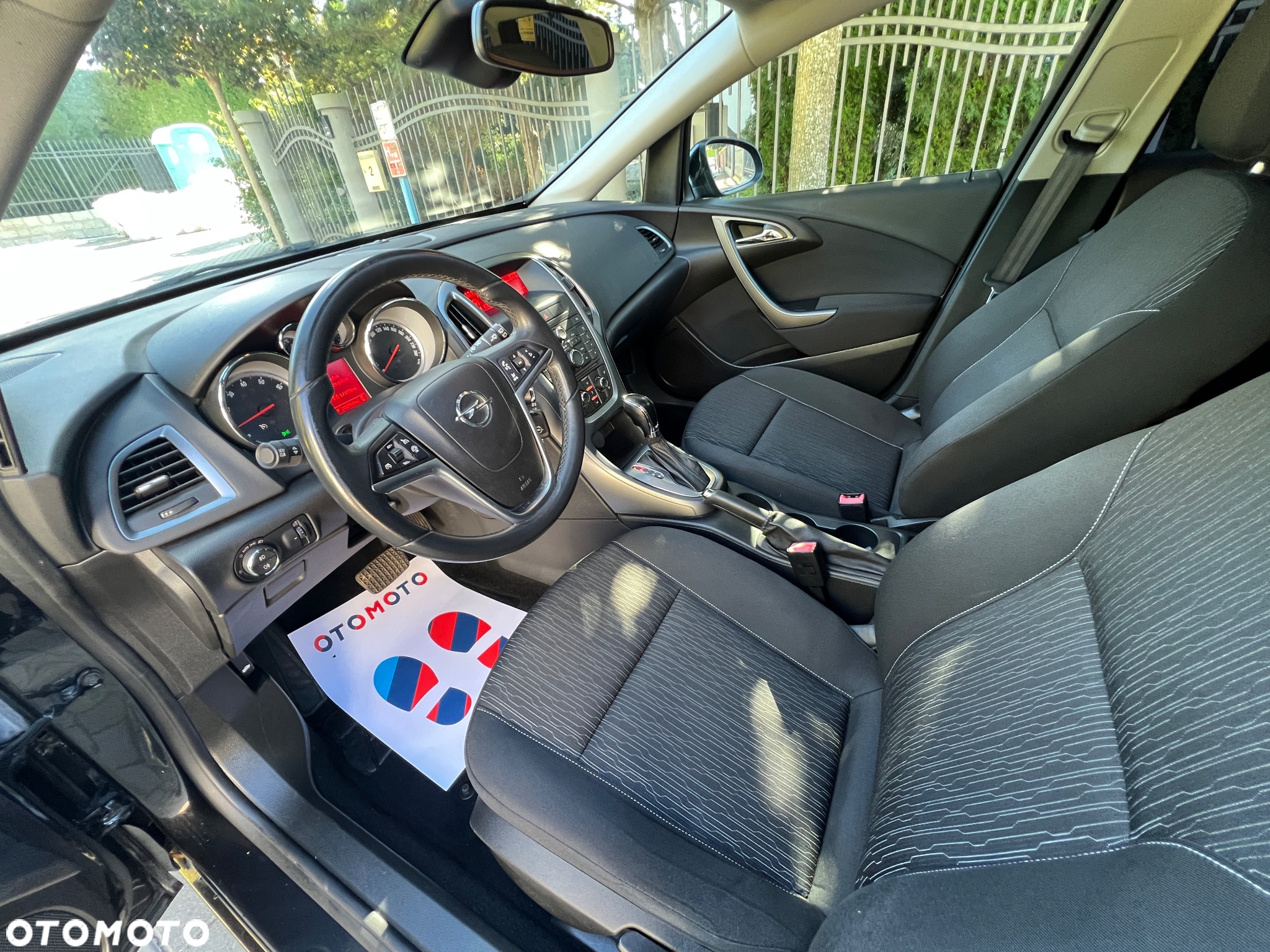 Opel Astra 1.6 Automatik Exklusiv - 17