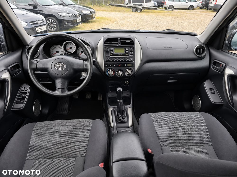 Toyota RAV4 4x2 Edition - 11
