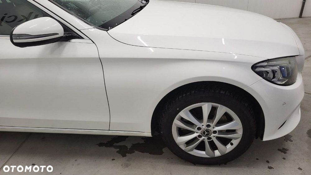 Mercedes-Benz Klasa C 200 4MATIC 9G-TRONIC - 4