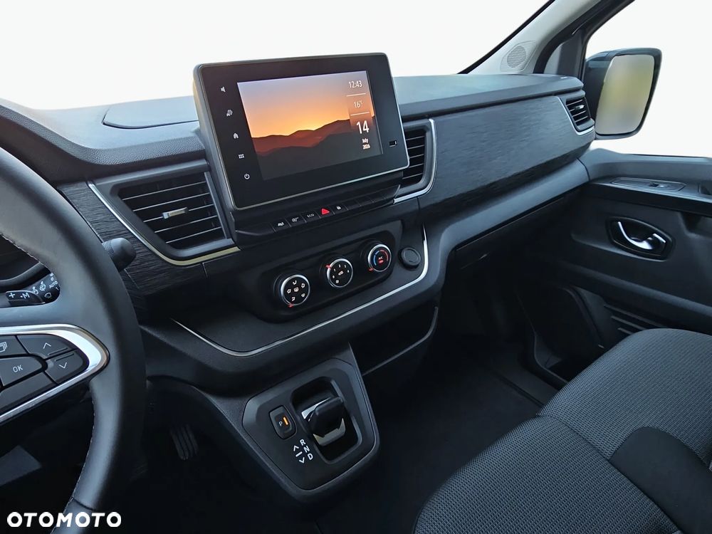 Renault Trafic 2.0 dCi EDC - 24