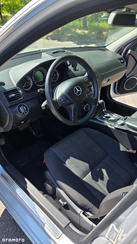 Mercedes-Benz Klasa C 220 CDI DPF Automatik Elegance - 11