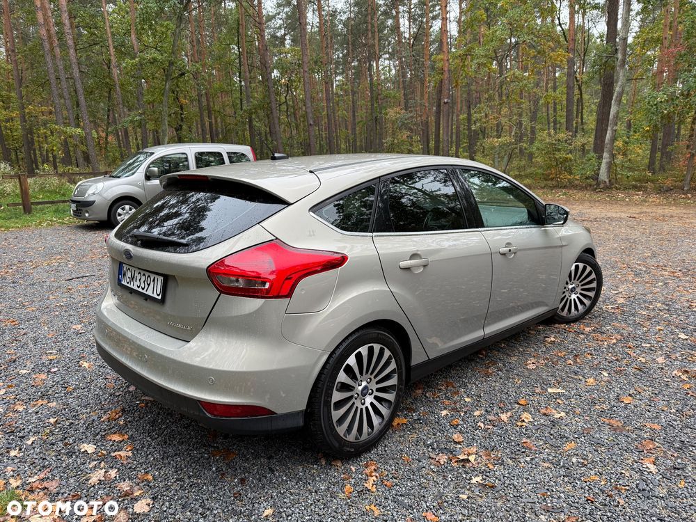 Ford Focus - 6