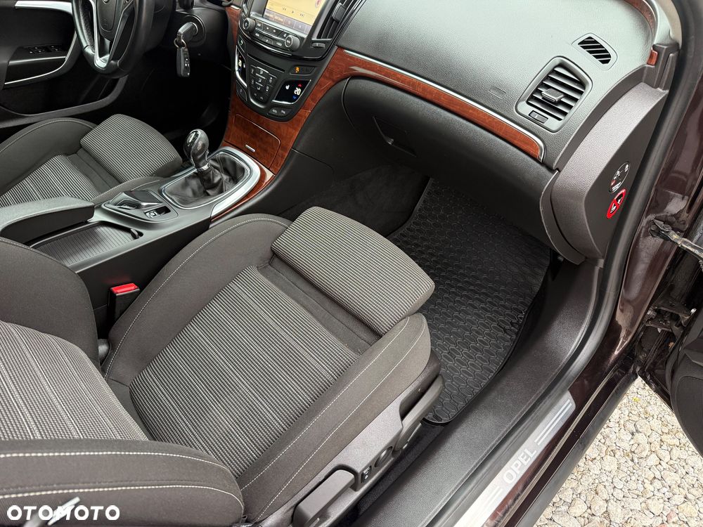 Opel Insignia - 30