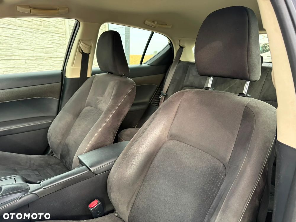 Lexus CT 200h Comfort - 11