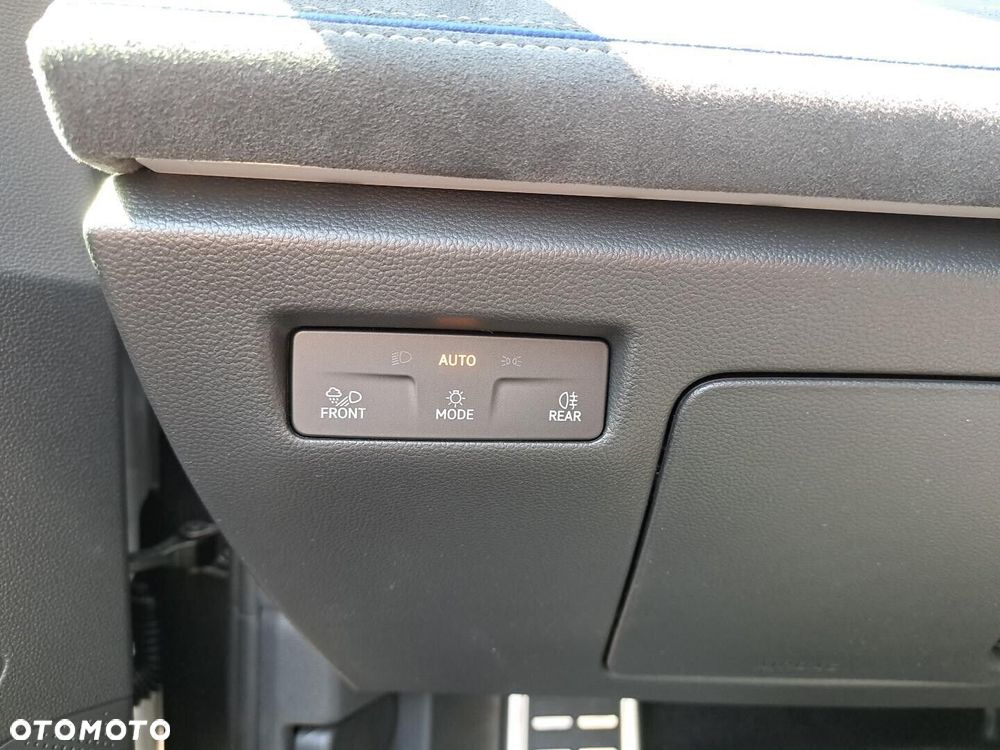 Volkswagen Passat - 24