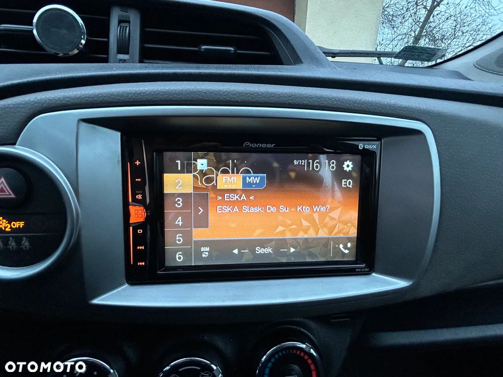 Toyota Yaris 1.0 Terra - 8