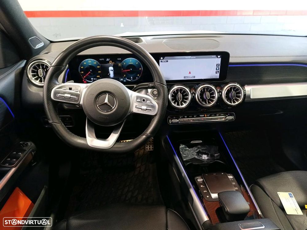 Mercedes-Benz GLB 180 d AMG Line - 24