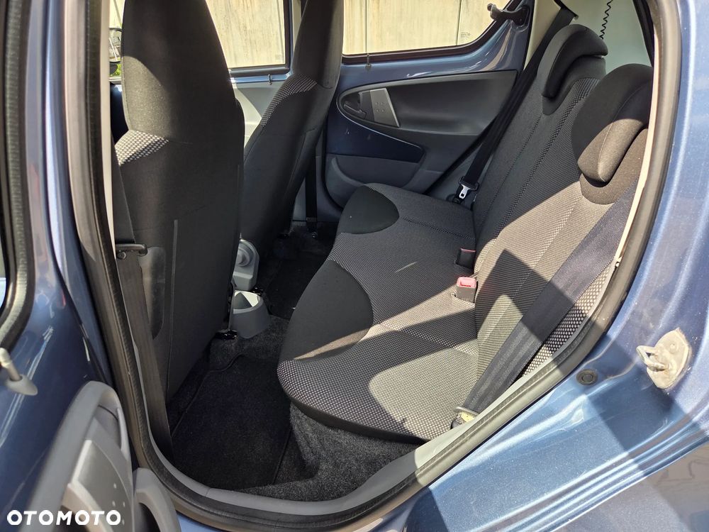 Toyota Aygo 1.0 VVT-i Terra A/C - 12