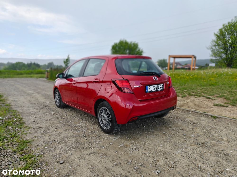 Toyota Yaris 1.4 D-4D Sol - 11