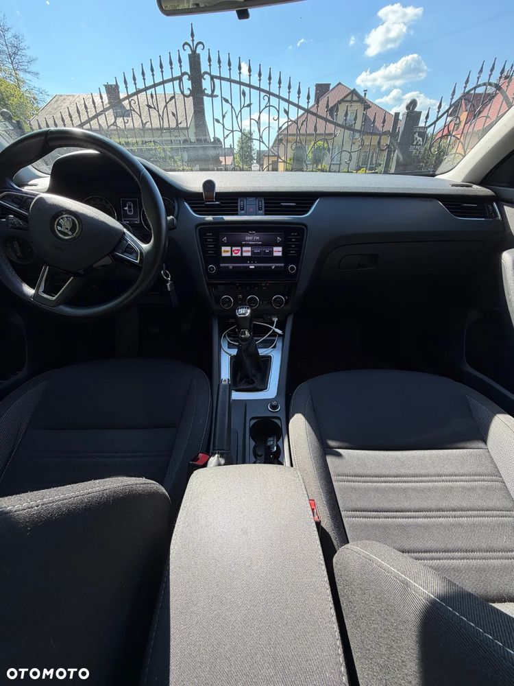 Skoda Octavia 1.6 TDI SCR Ambition - 5
