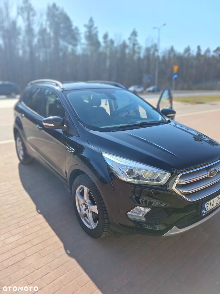 Ford Kuga - 1
