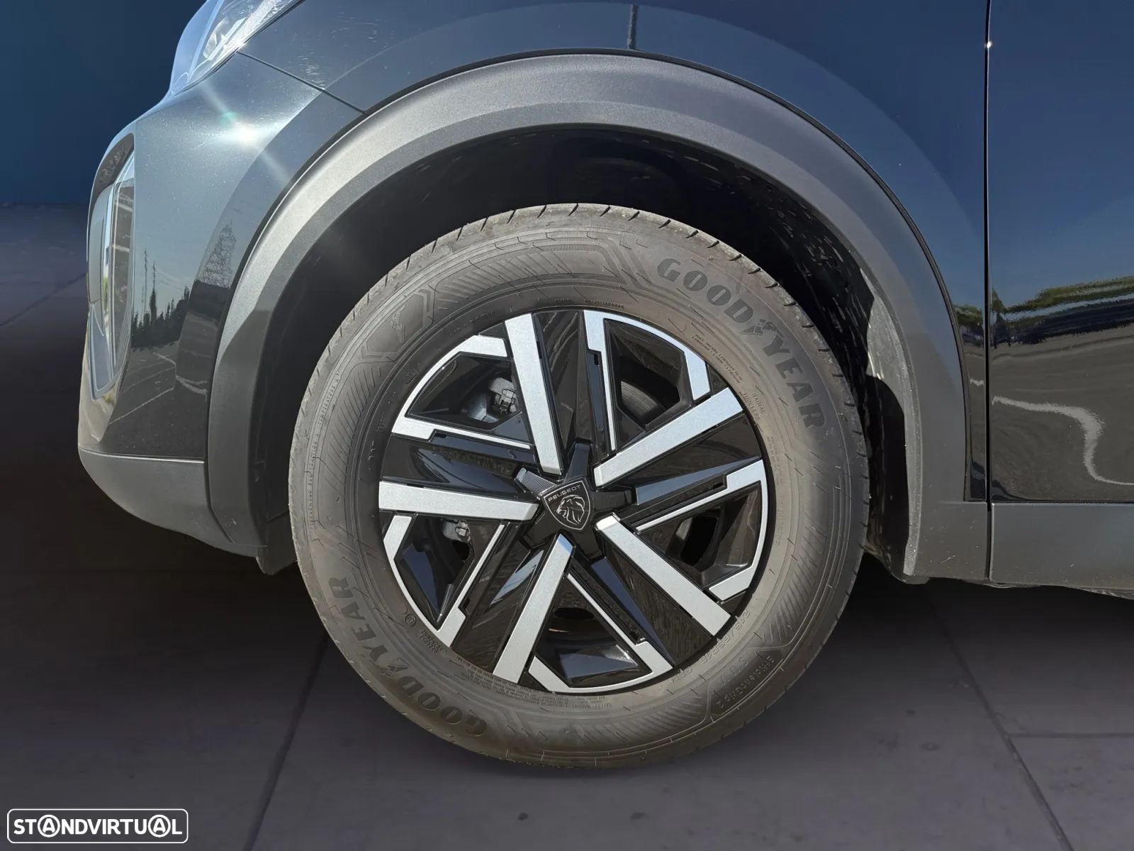Peugeot e-2008 54 kWh Active - 9