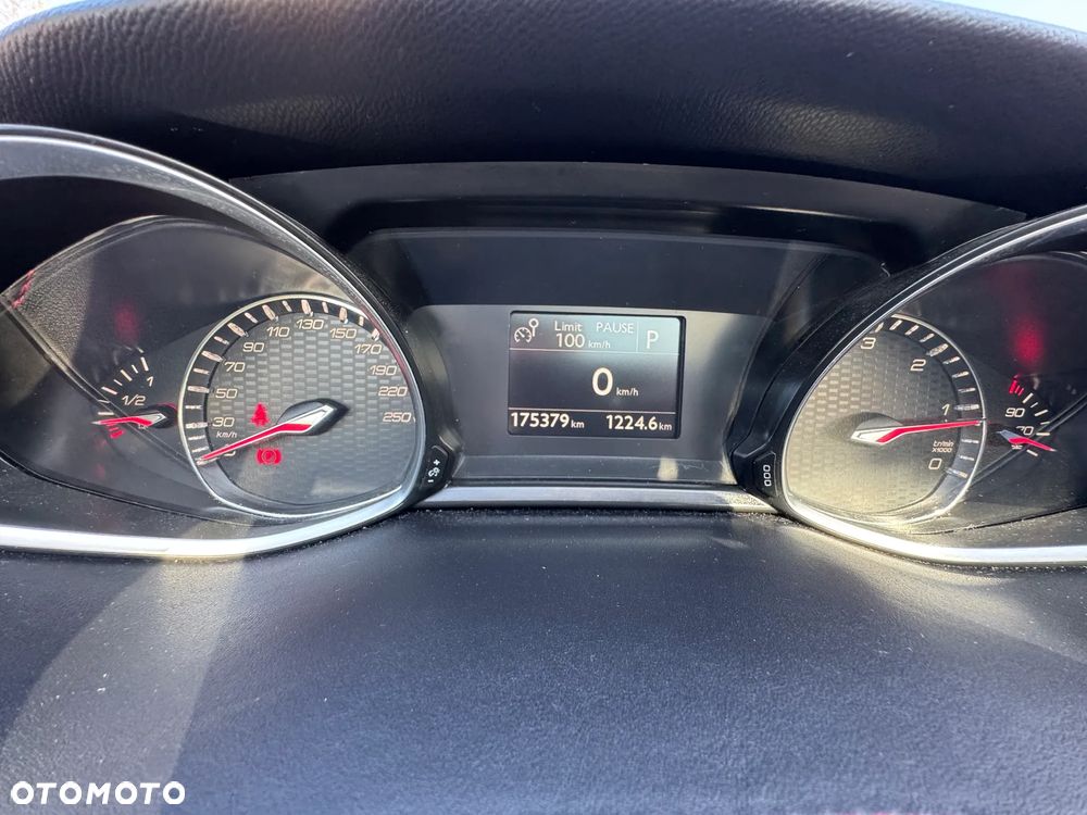 Peugeot 308 - 18