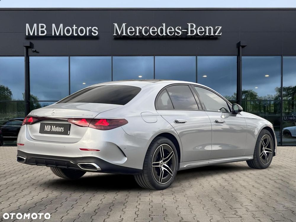 Mercedes-Benz Klasa E - 8