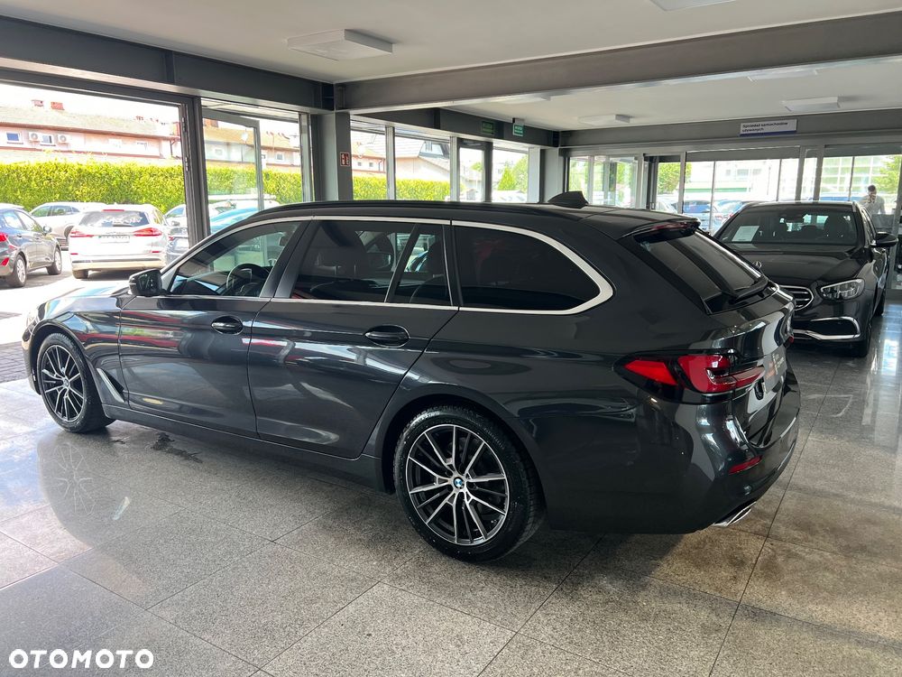 BMW Seria 5 520d xDrive mHEV Luxury Line sport - 14