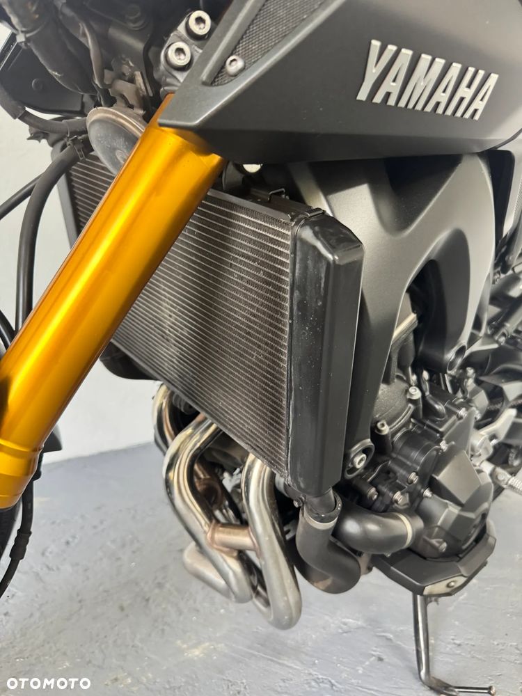 Yamaha MT - 32