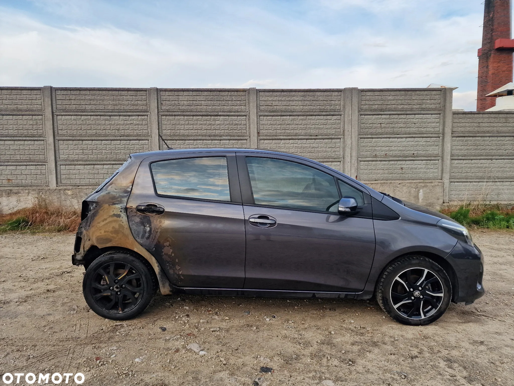 Toyota Yaris - 6