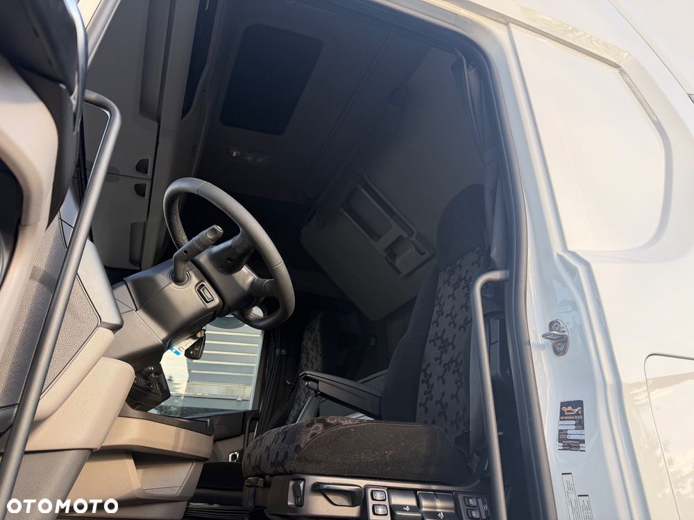 Scania S450 salon Polska, klima postojowa - 7