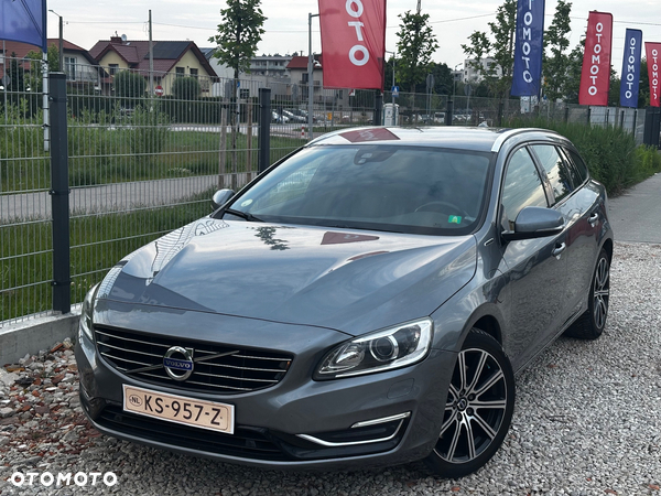Volvo V60 D6 AWD Plug-in Hybrid Summum