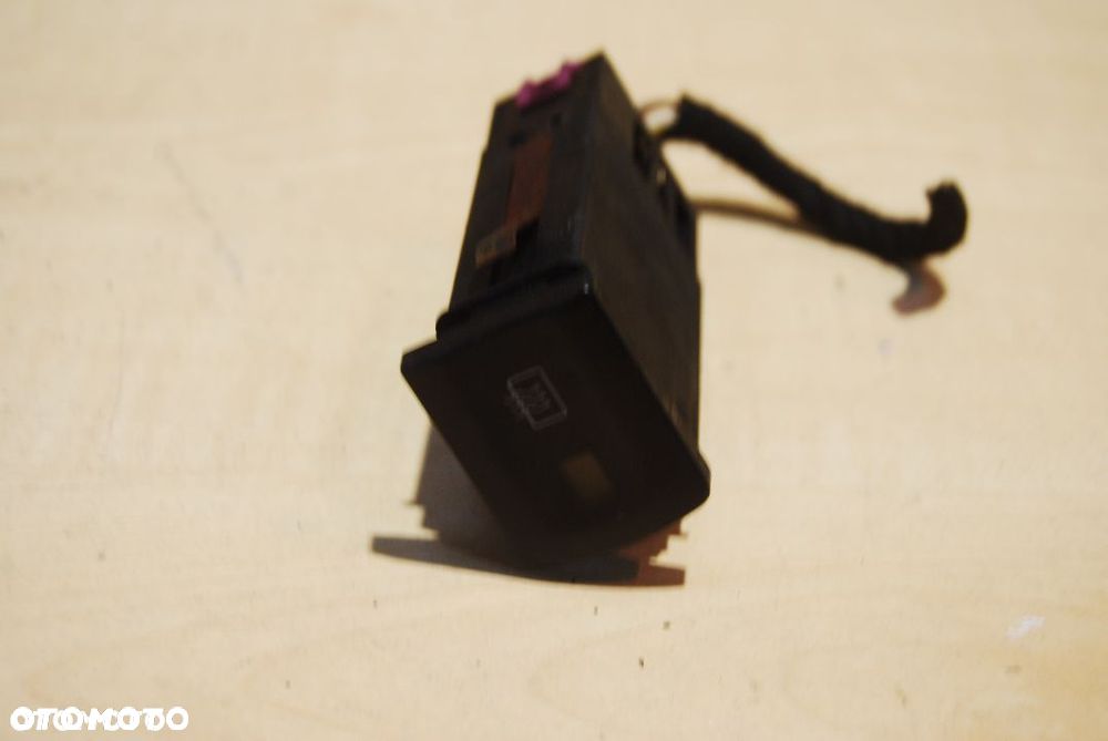 PRZEŁĄCZNIK WŁĄCZNIK PODGRZEWANIA  8L0941503A AUDI A3 8L 8L0941503B - 4