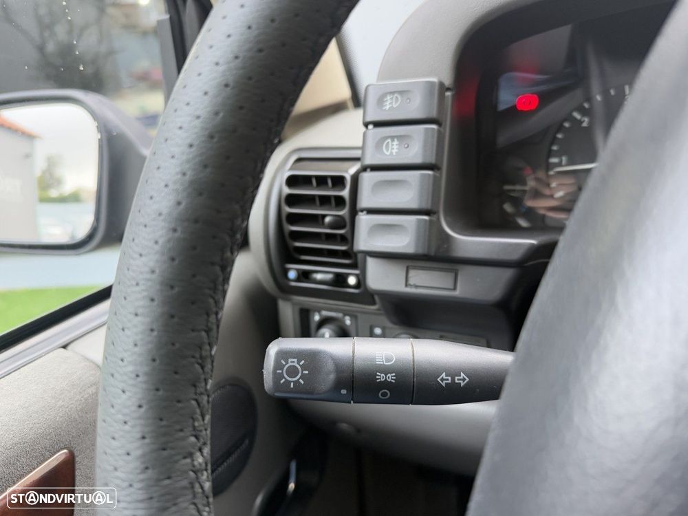 Land Rover Discovery - 31