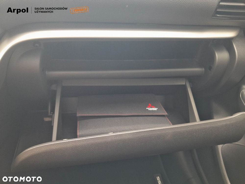 Mitsubishi Eclipse Cross 2.4 PHEV Instyle Plus - 27