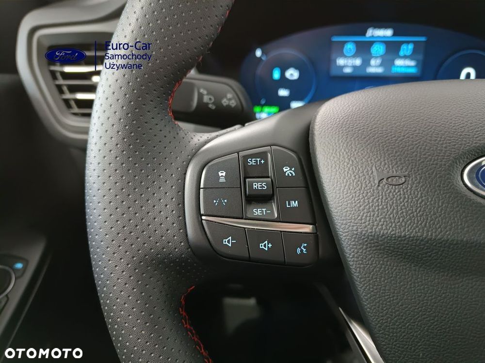 Ford Kuga 2.5 FHEV AWD ST-Line X eCVT - 18