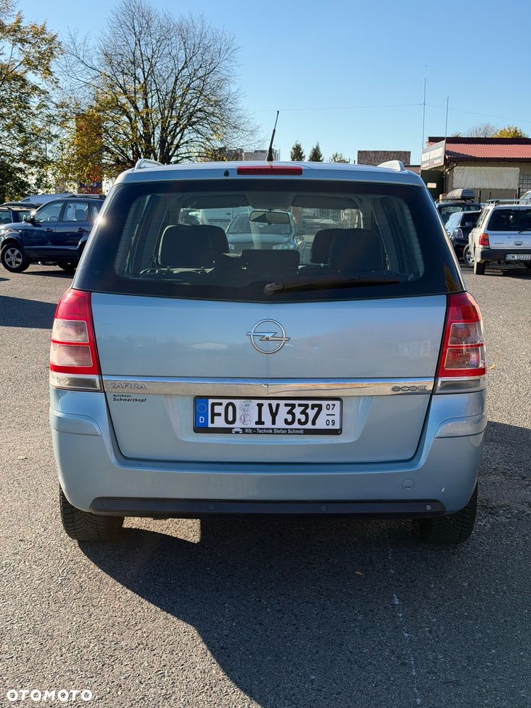 Opel Zafira - 36