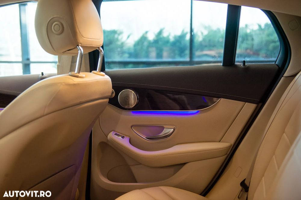 Mercedes-Benz GLC Coupe 200 4MATIC MHEV - 34