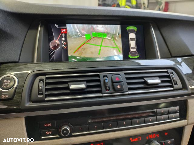 BMW Seria 5 525d xDrive AT - 30