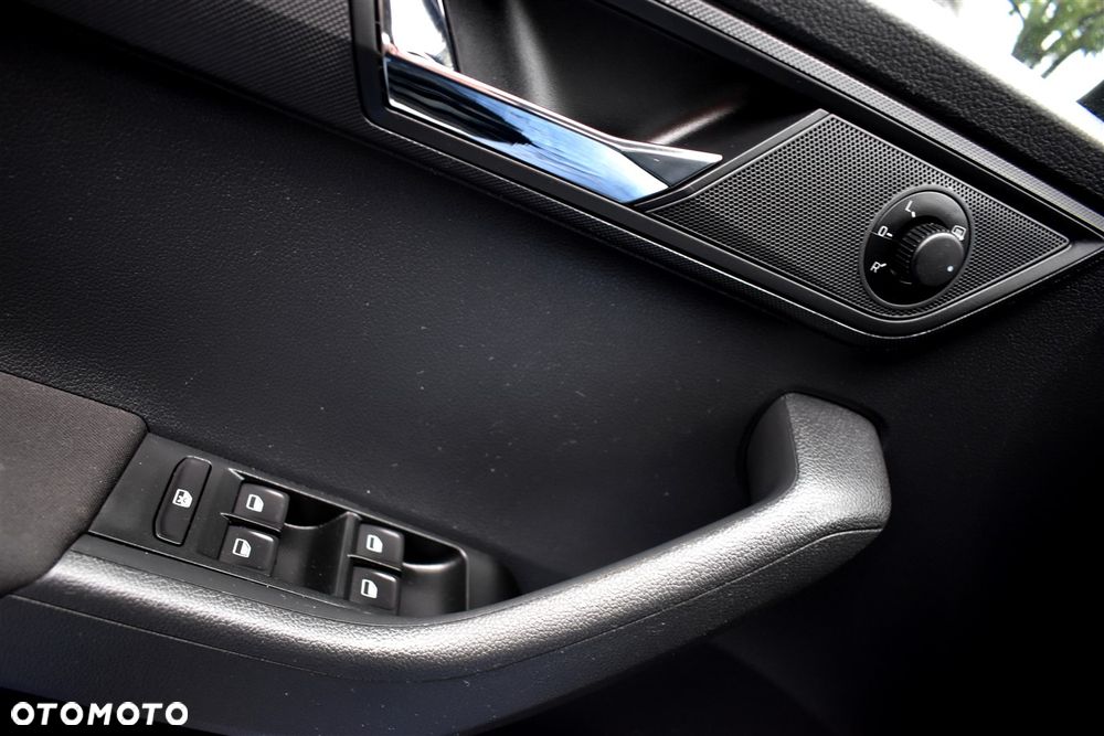 Skoda Fabia 1.2 TSI Monte Carlo - 22