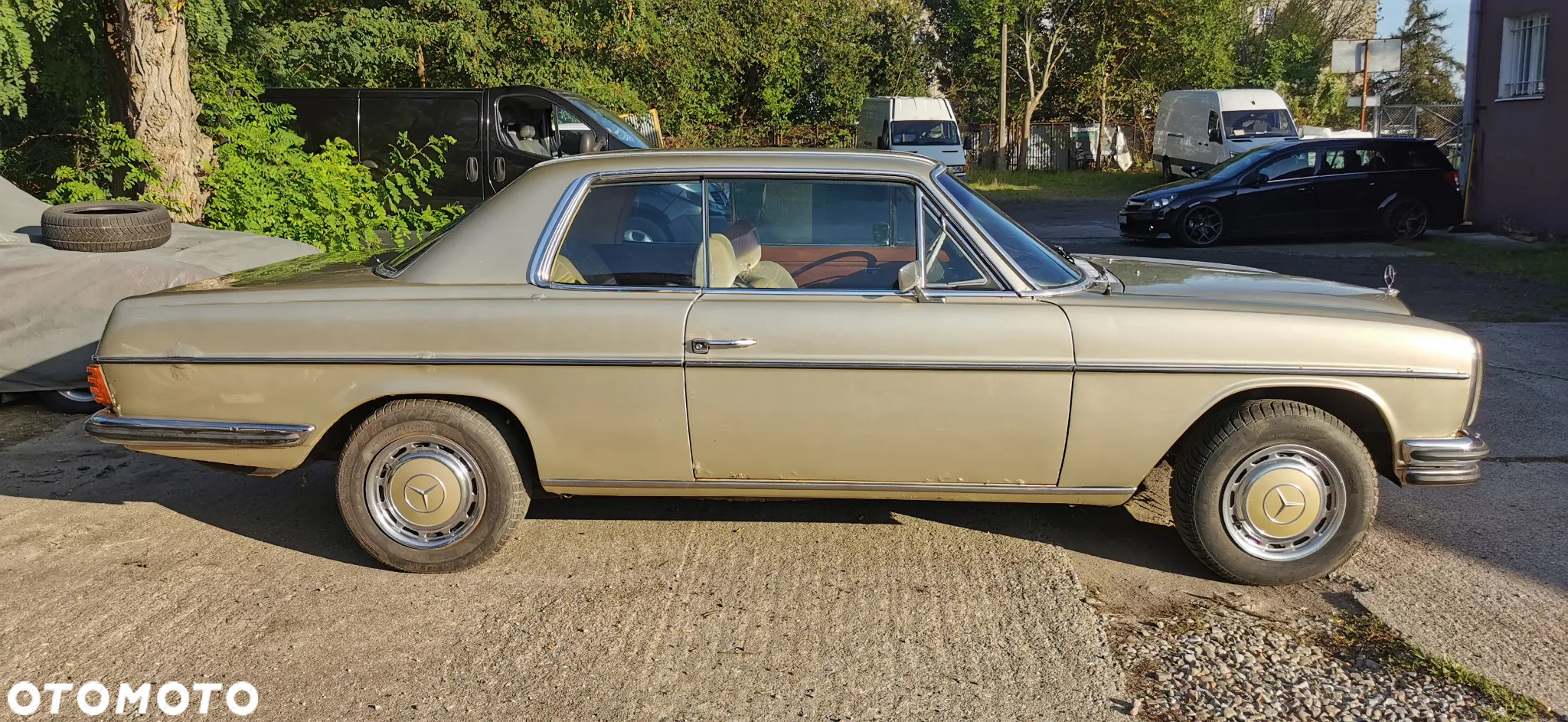 Mercedes-Benz 280 - 4