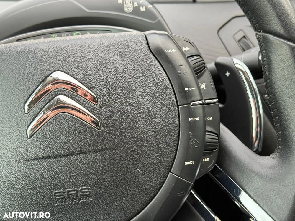 Citroën C4 1.6 THP BMP Exclusive - 19