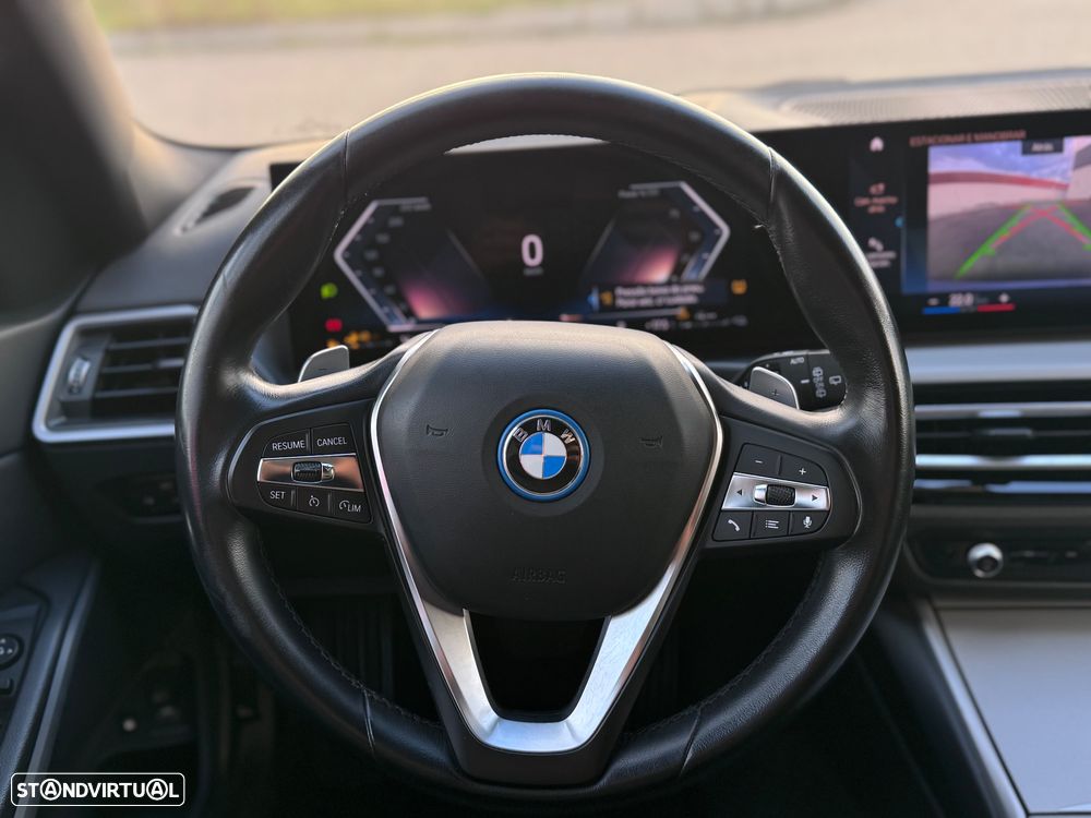BMW 320 e Touring Auto - 7