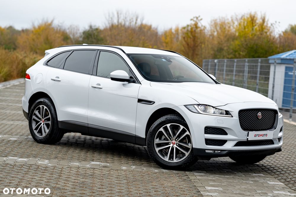 Jaguar F-Pace 2017 photo 4