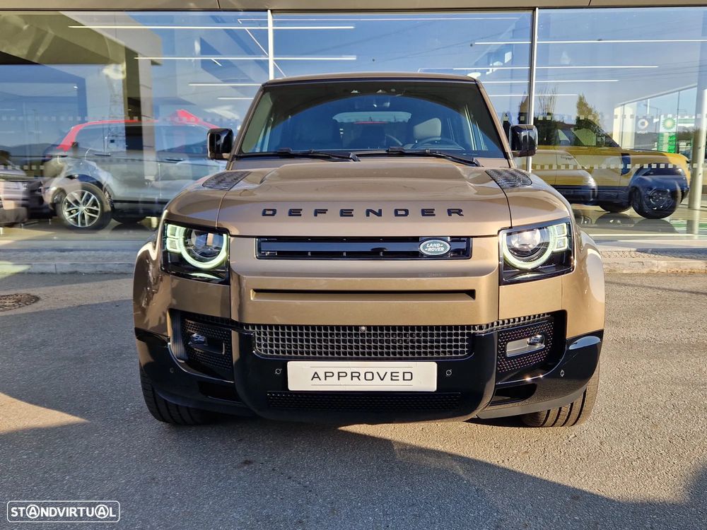 Land Rover Defender 2.0 P300e 110 AWD X-Dynamic SE - 11