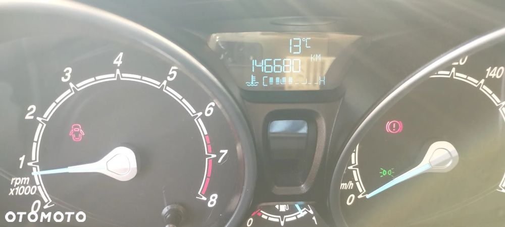 Ford Fiesta 1.4 Trend - 10