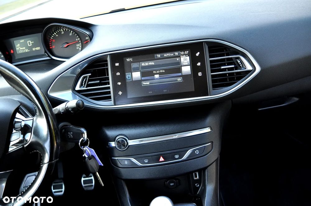 Peugeot 308 BlueHDi FAP 120 Stop & Start Allure - 25