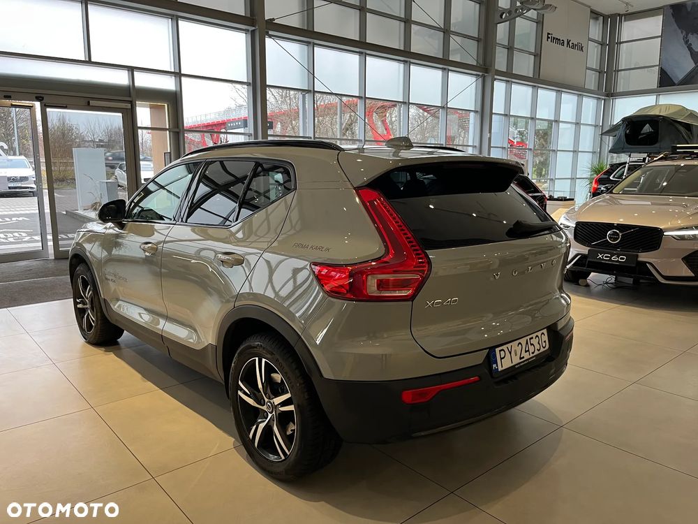 Volvo XC 40 B3 Plus Dark - 7