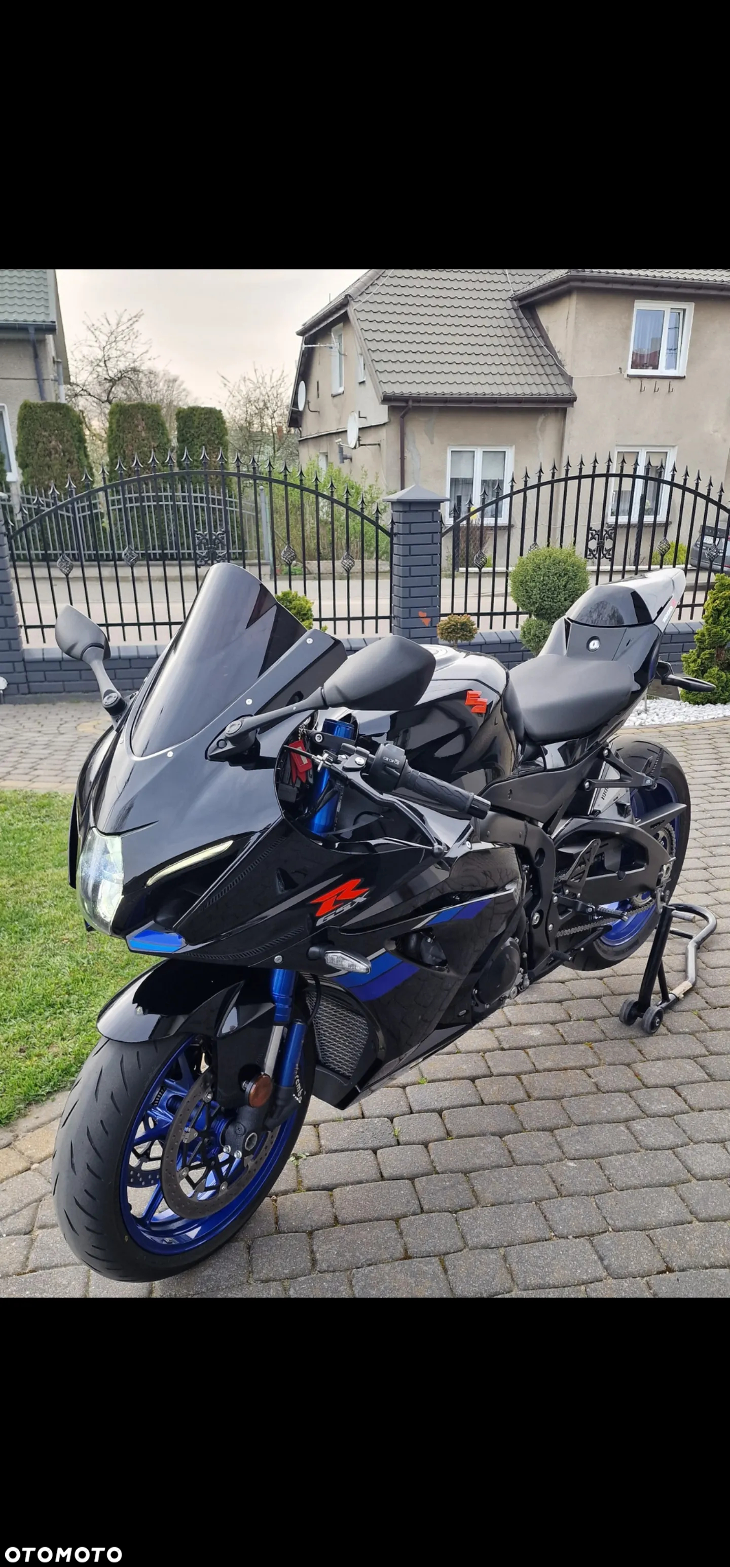 Suzuki GSX-R - 16