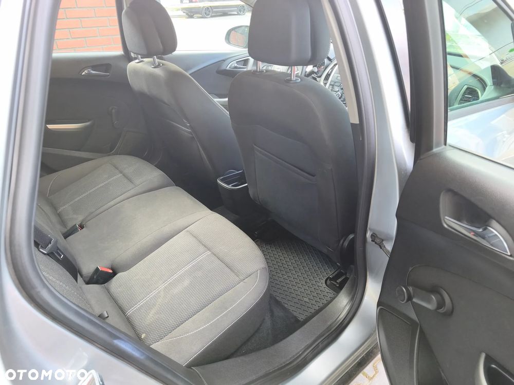Opel Astra 1.7 CDTI Cosmo - 8