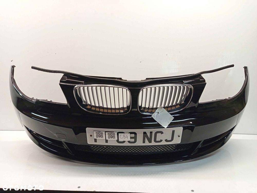 ^ ZDERZAK PRZÓD PRZEDNI BMW E87 SERIA 1 LIFT FL SCHWARZ 2 II CZARNY HALOGENY - 1