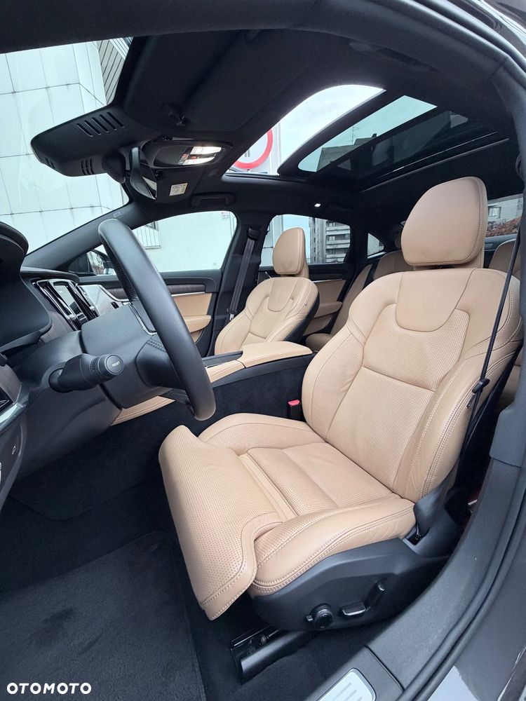 Volvo S90 - 12