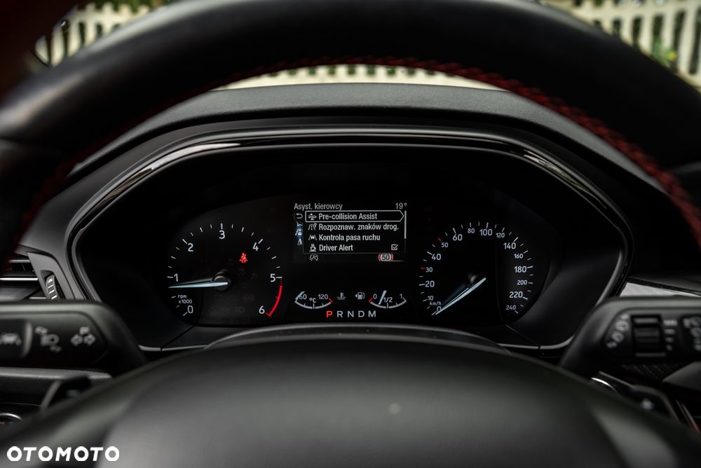 Ford Focus 1.5 EcoBlue Start-Stopp-System ST-LINE - 35