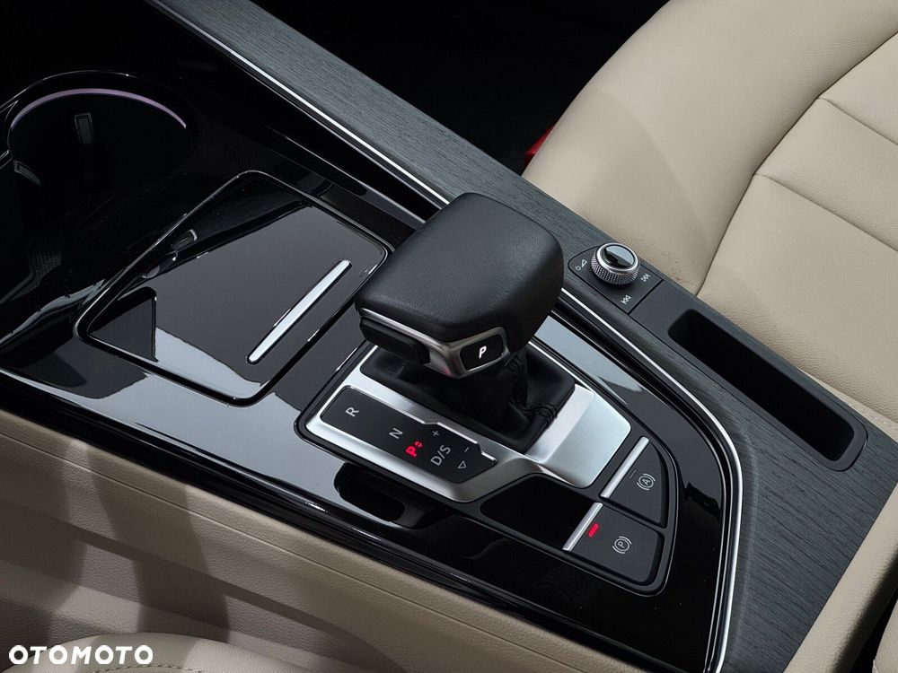 Audi A4 Limousine - 9