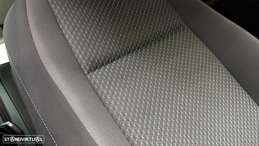 VW Passat Variant 1.6 TDI (BlueMotion ) DSG Trendline - 29